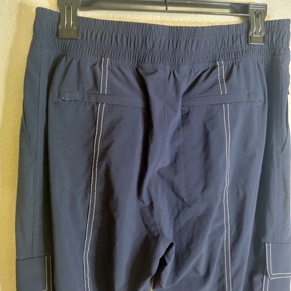 Athleta Chelsea Utility Jogger NAVY Sz 6 - Picture 6 of 10